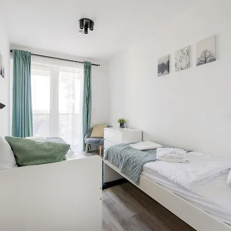 Modern Riverfront Apartment With Free Parking Budapest Exterior photo
