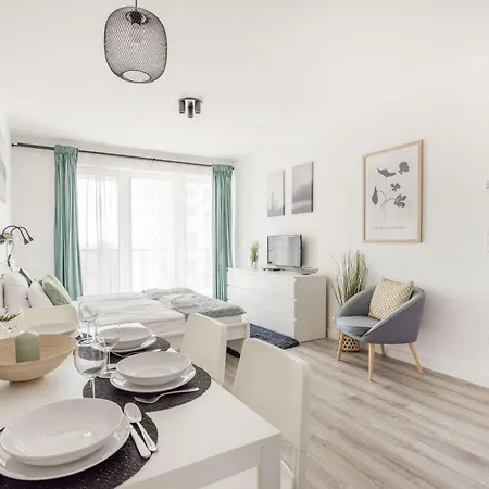 Modern Riverfront Apartment With Free Parking Budapest Exterior photo